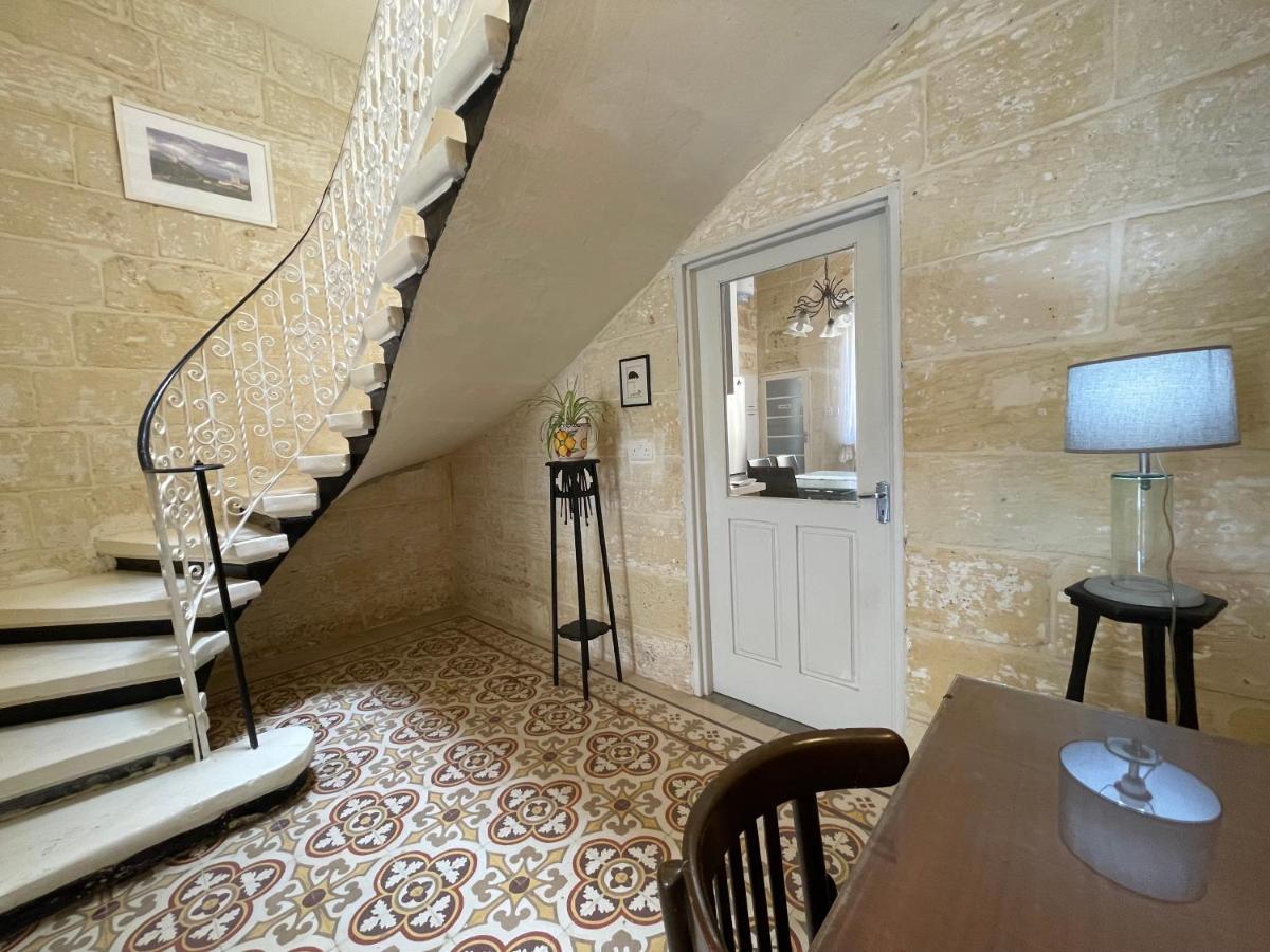 Отель Penelope Townhouse Ghajn il-Kbira  Экстерьер фото