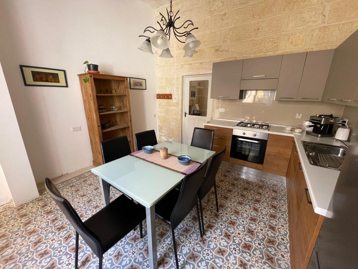 Отель Penelope Townhouse Ghajn il-Kbira  Экстерьер фото