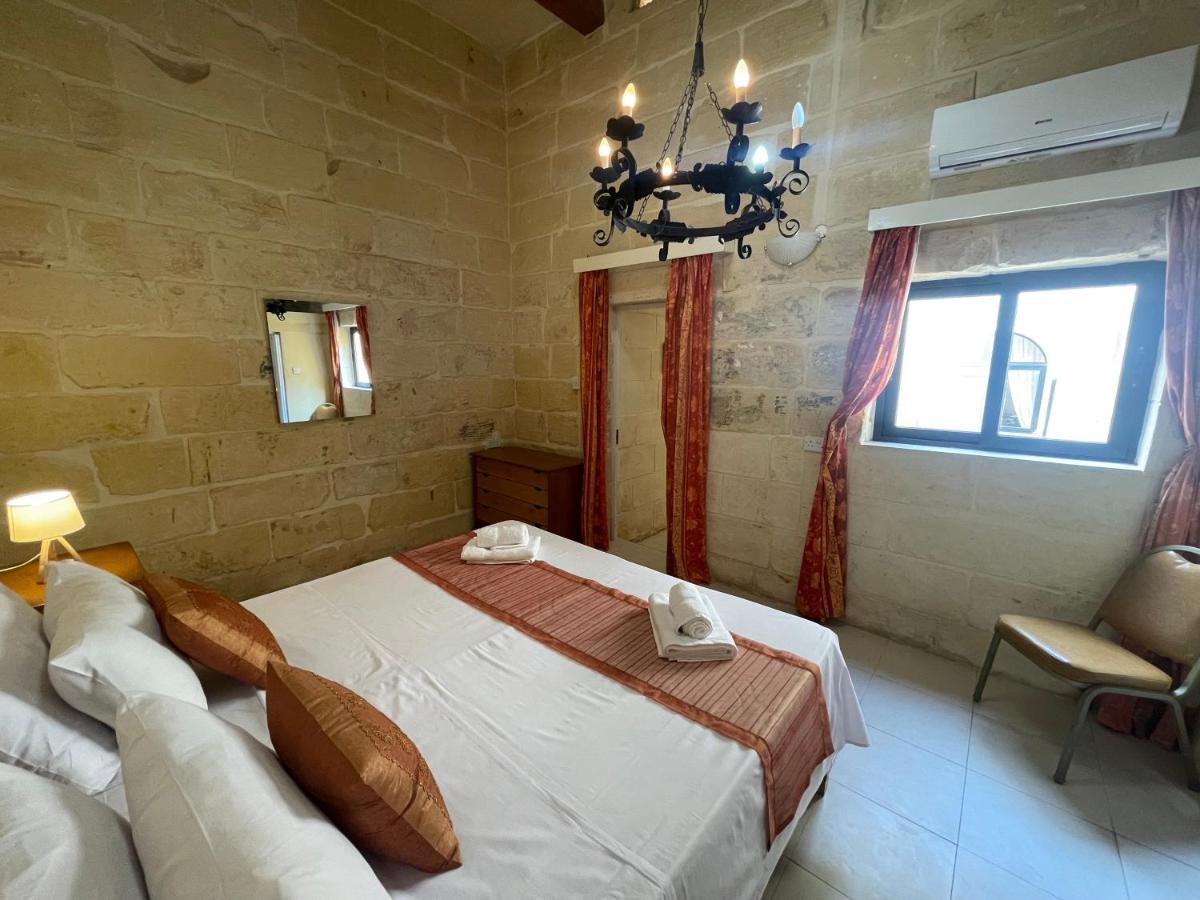 Отель Penelope Townhouse Ghajn il-Kbira  Экстерьер фото
