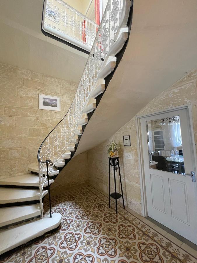 Отель Penelope Townhouse Ghajn il-Kbira  Экстерьер фото