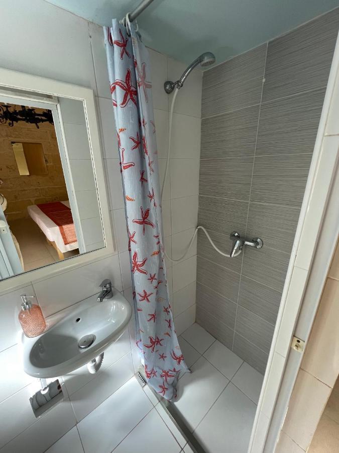 Отель Penelope Townhouse Ghajn il-Kbira  Экстерьер фото