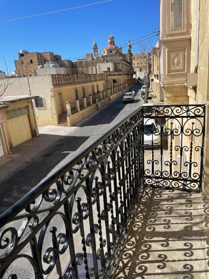 Отель Penelope Townhouse Ghajn il-Kbira  Экстерьер фото